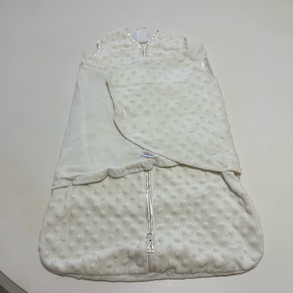 Halo sleep-sack. Fleece swaddle sack 0-3mths